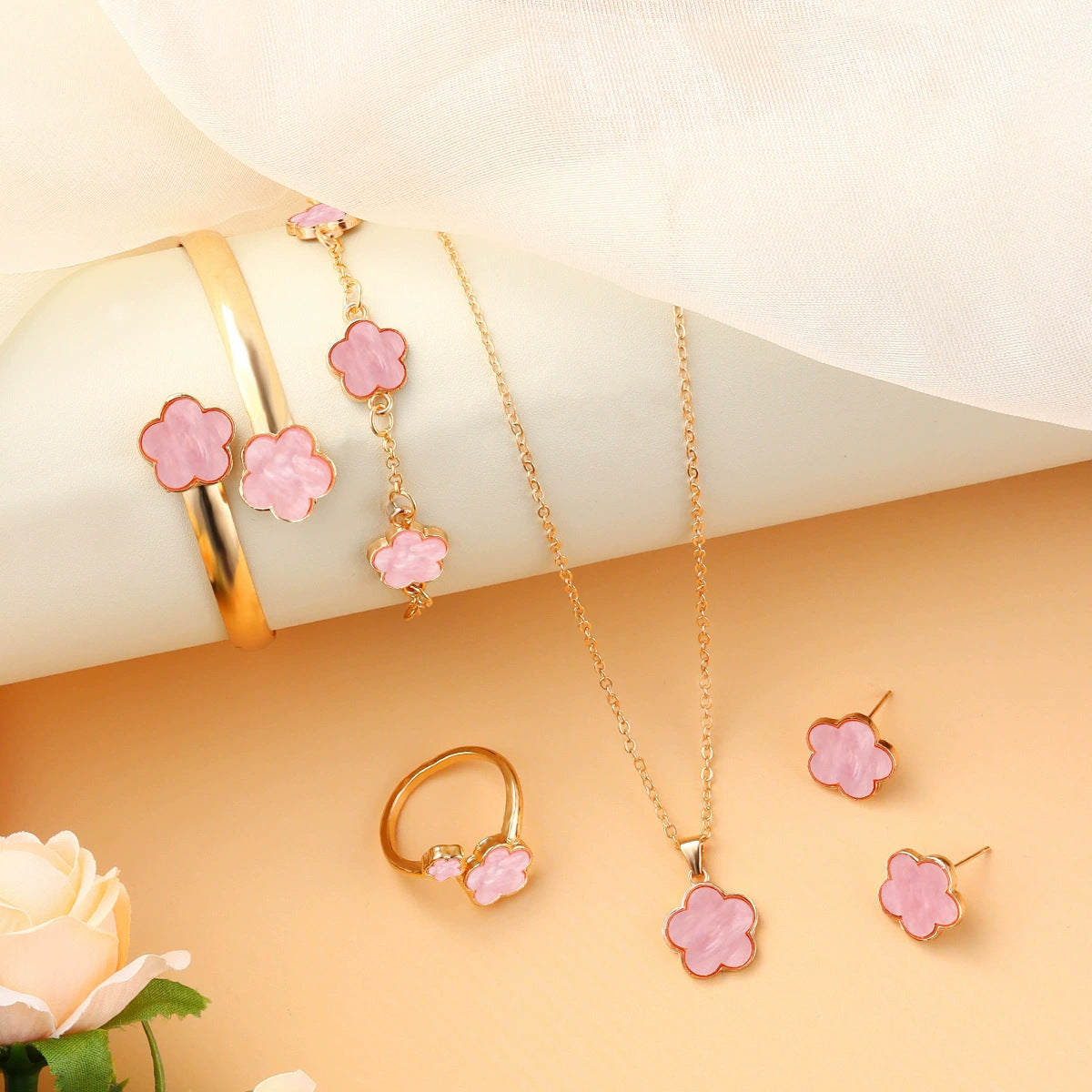 Conjunto de joyas Fortuna Eterna: Tu Luz de la Suerte MK02